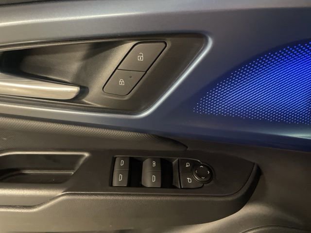 Used 2025 Chevrolet Equinox EV LT w/ Convenience Package image 15