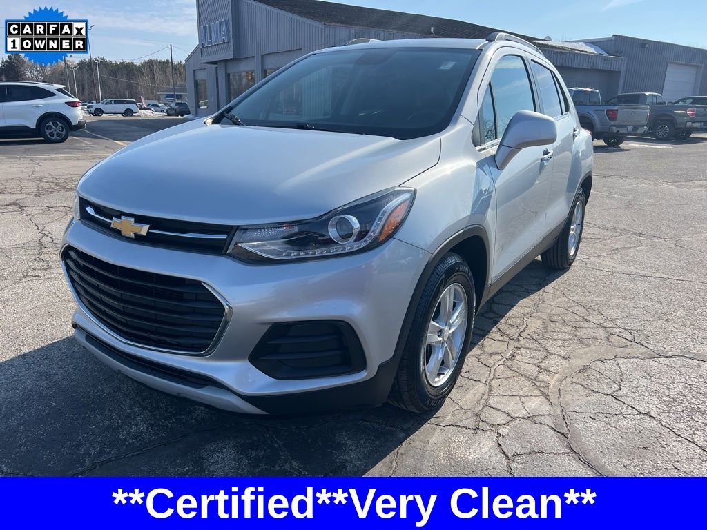 Used 2020 Chevrolet Trax LT w/ LT Convenience Package image 2