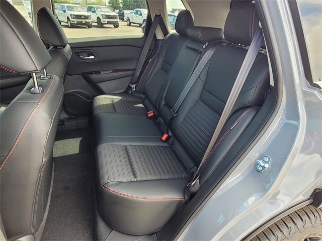 New 2026 Nissan Rogue Rock Creek image 6