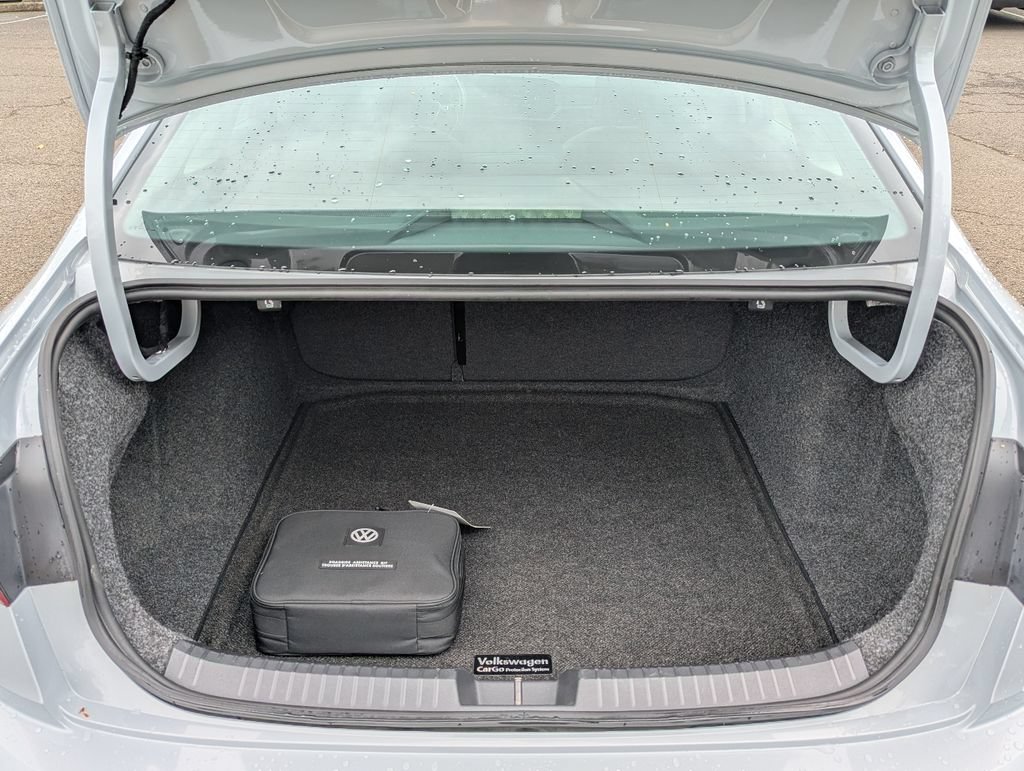 Used 2019 Volkswagen Jetta SEL FWD image 28