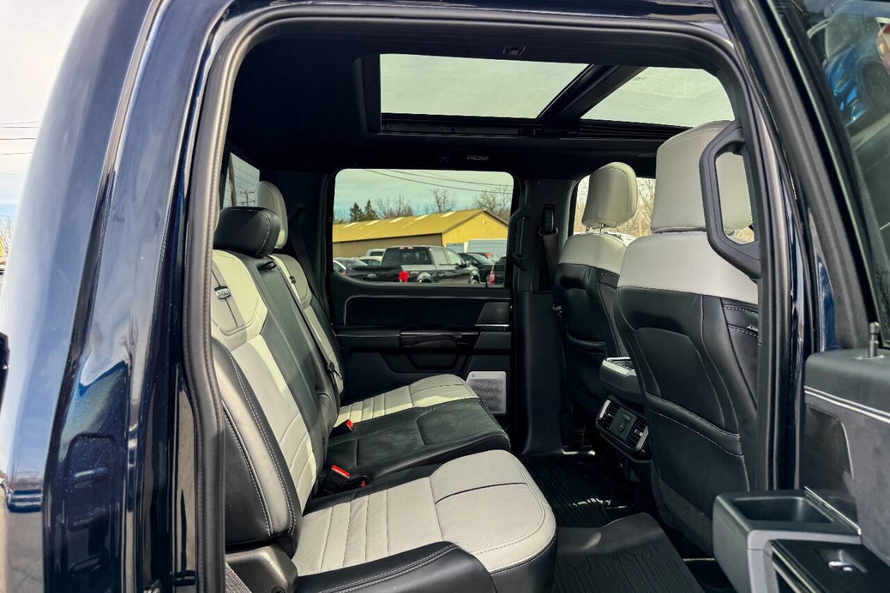Used 2025 Ford F150 Lightning Platinum AWD/4WD image 17