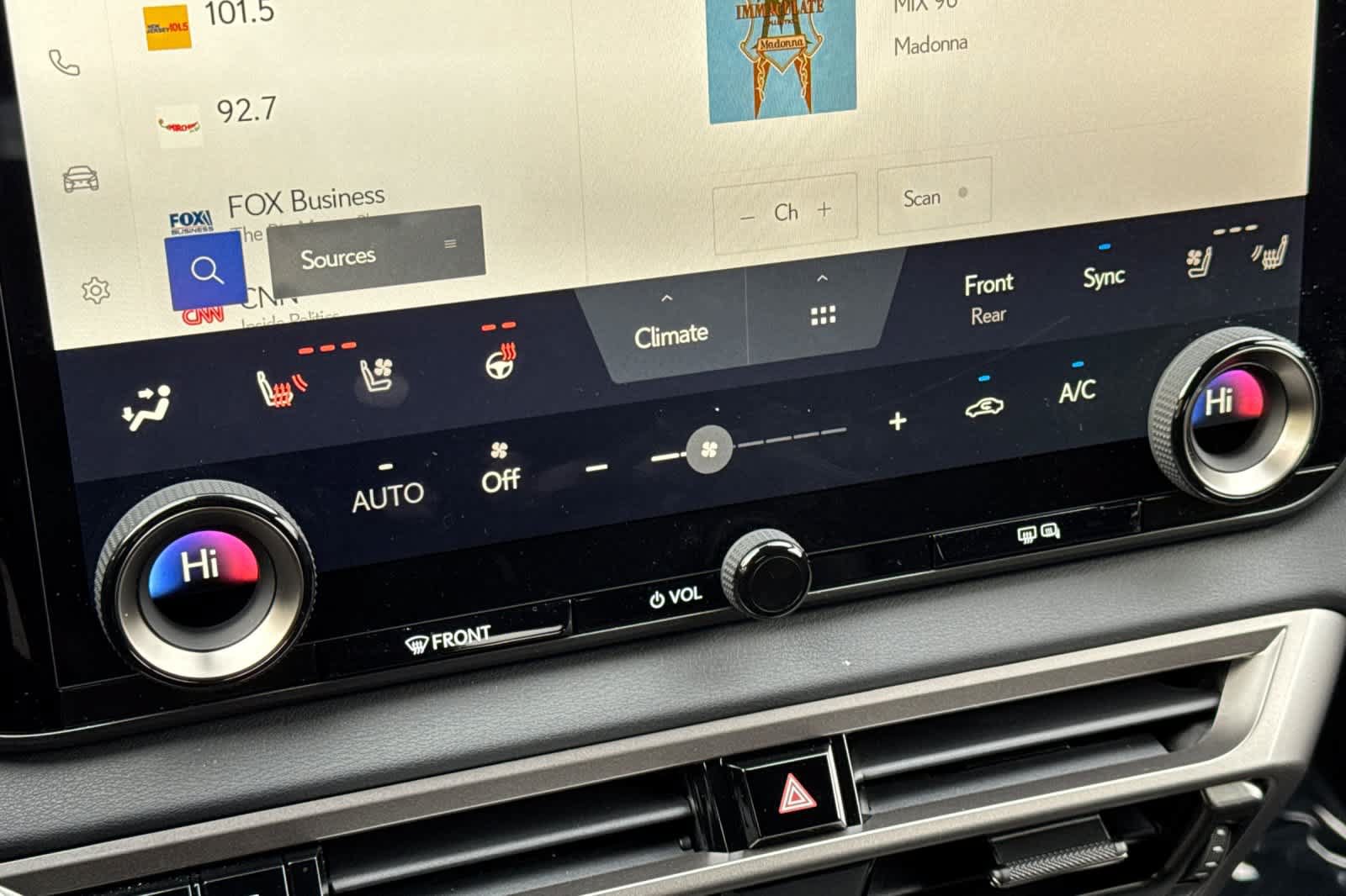 Certified 2025 Lexus RX 450h AWD w/ Luxury Package image 23