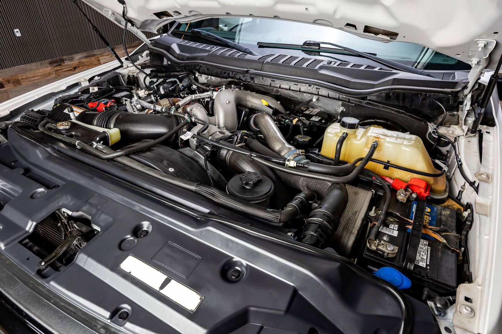 Used 2021 Ford F250 Platinum w/ FX4 Off-Road Package image 39