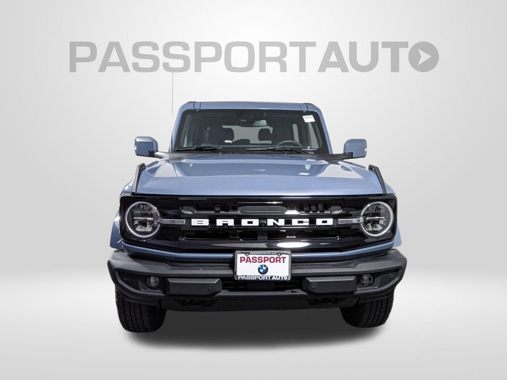 Used 2023 Ford Bronco Outer Banks image 9