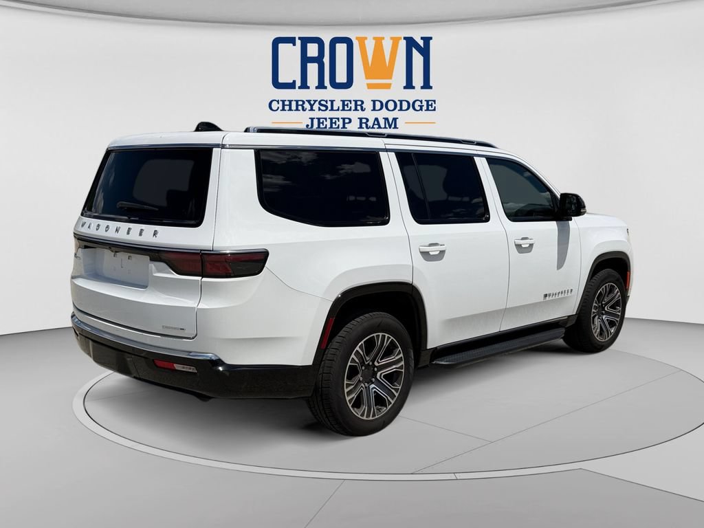 Used 2024 Jeep Wagoneer Series II w/ Flexible Seating Group AWD/4WD image 3