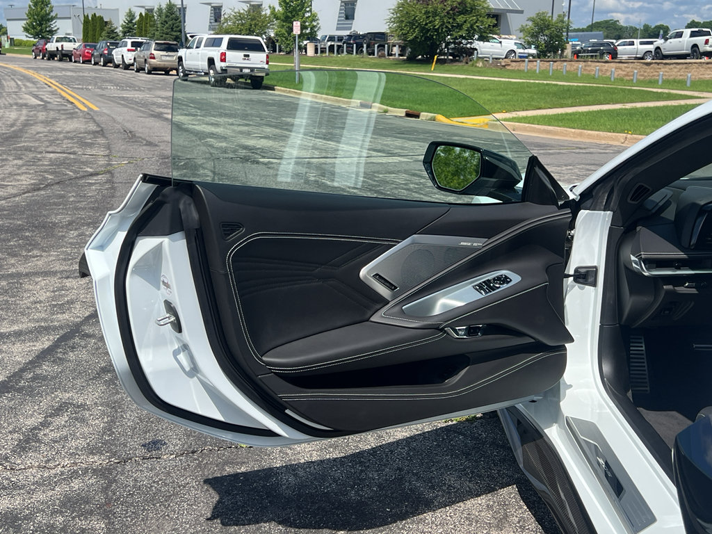 Used 2025 Chevrolet Corvette Z06 w/ Z07 Performance Package RWD image 16