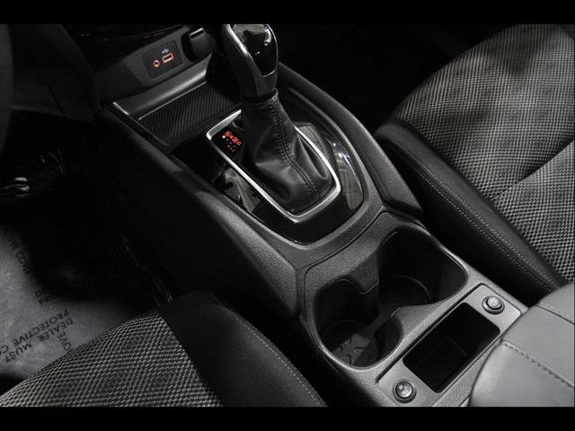 Used 2020 Nissan Rogue Sport SV AWD/4WD image 14