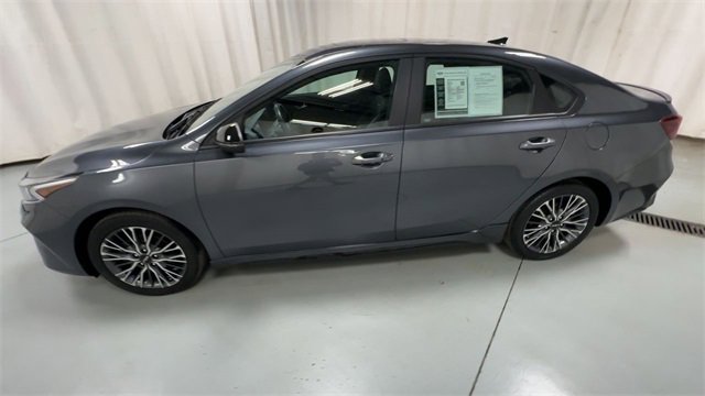 Used 2023 Kia Forte GT-Line w/ GT-Line Premium Package image 4