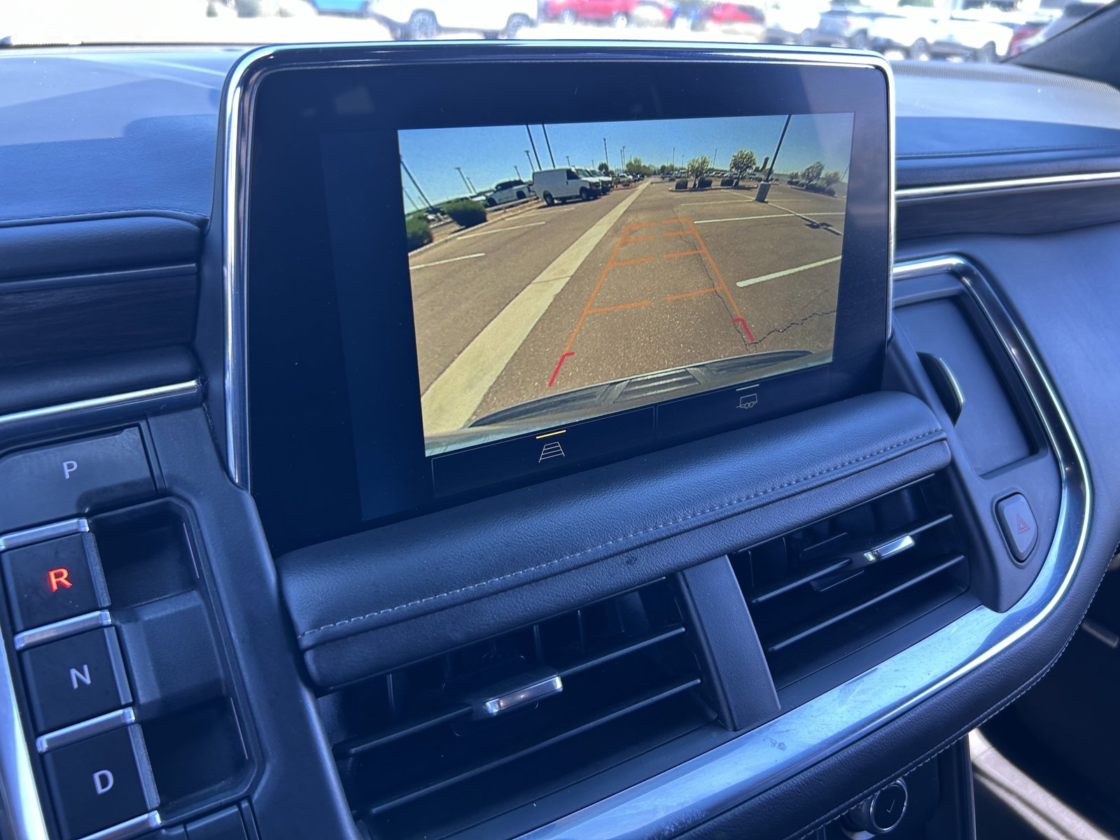 Certified 2024 Chevrolet Suburban LT image 32