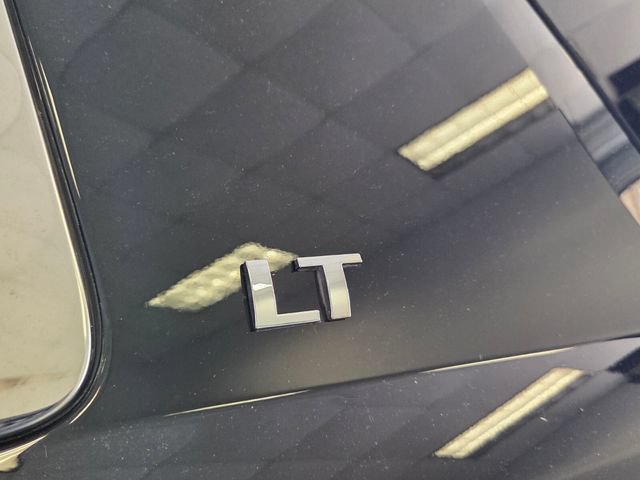Used 2015 Chevrolet Suburban LT w/ Max Trailering Package RWD image 11