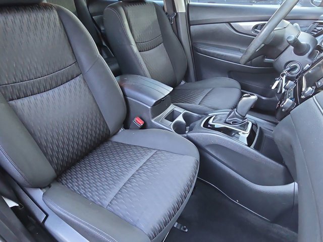 Used 2018 Nissan Rogue S image 10