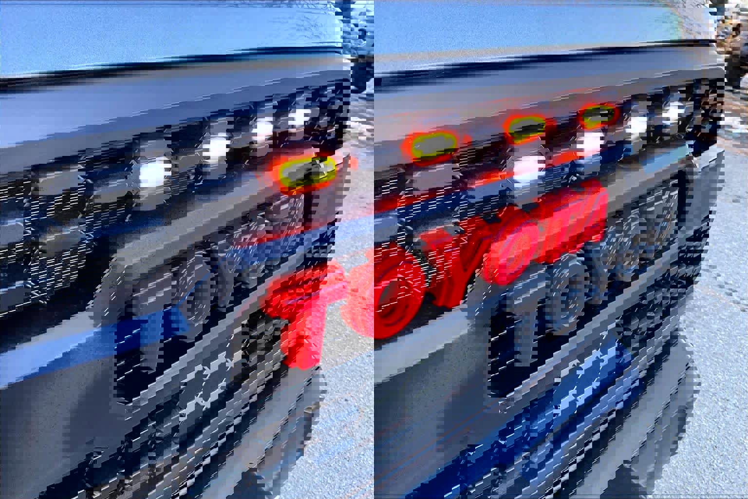 Used 2023 Toyota Tacoma TRD Off-Road image 28