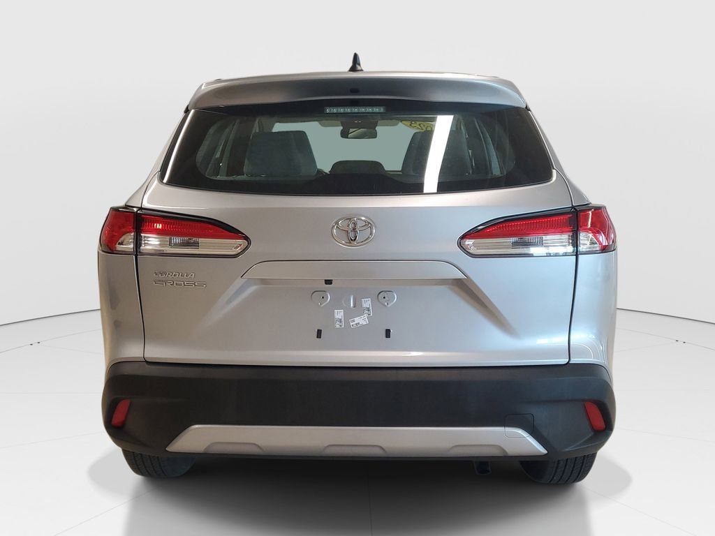 Used 2023 Toyota Corolla Cross L image 6