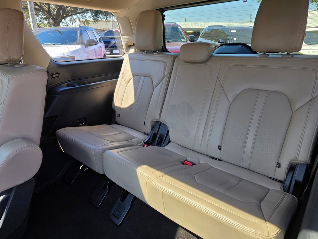 Used 2022 Ford Expedition Limited image 34