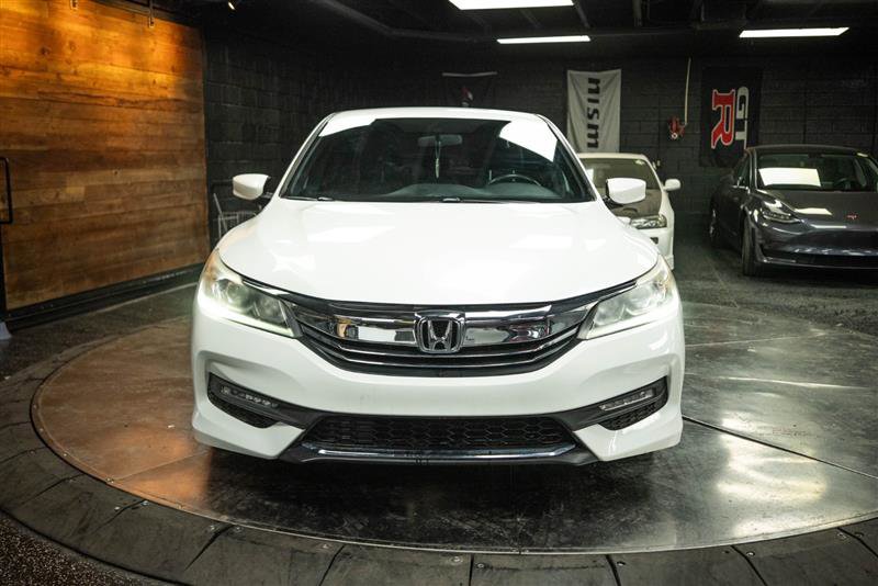 Used 2017 Honda Accord Sport image 4