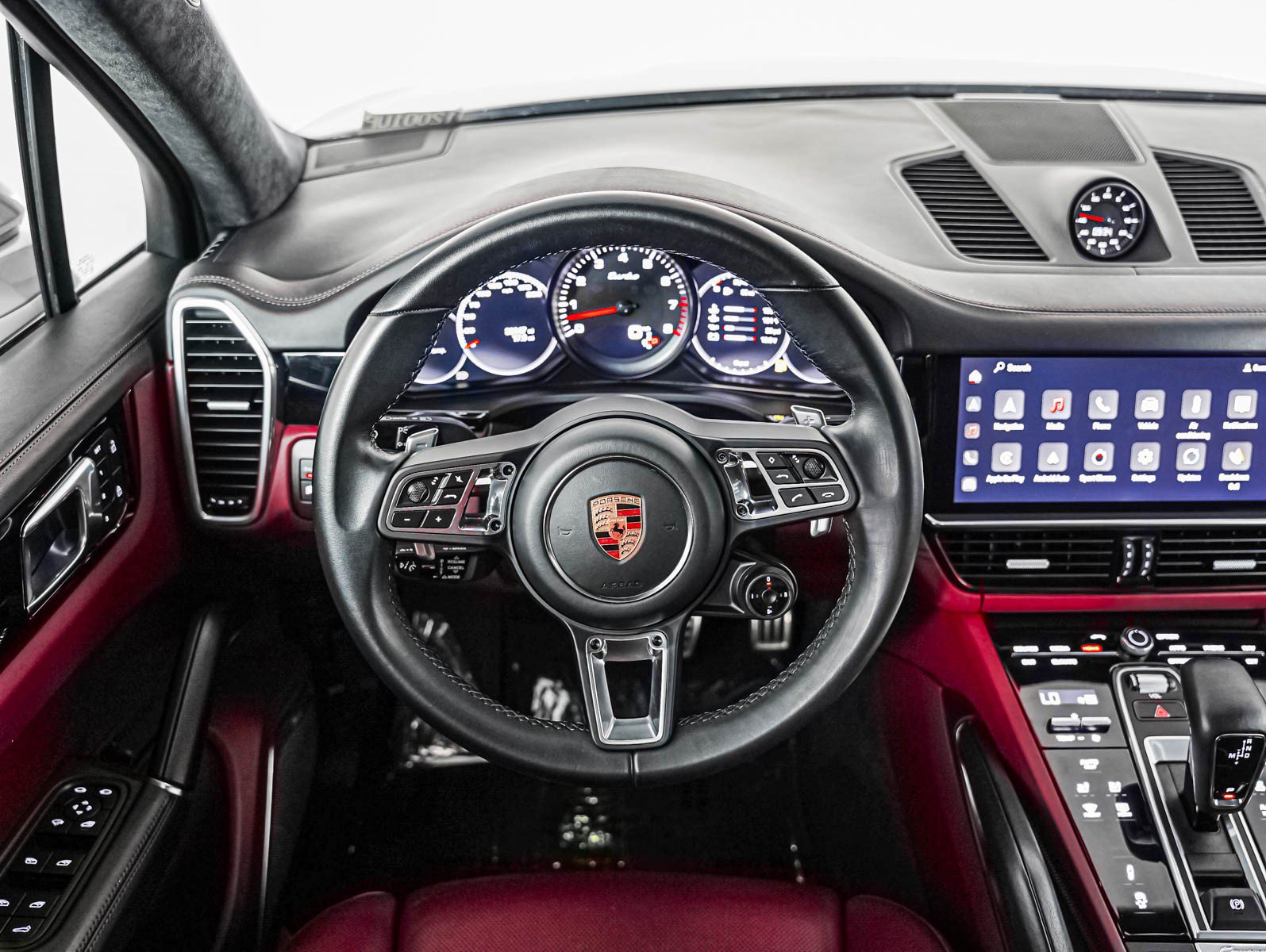 Certified 2023 Porsche Cayenne Turbo AWD/4WD image 15
