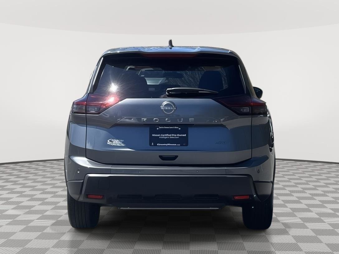 Certified 2025 Nissan Rogue SV AWD/4WD image 6