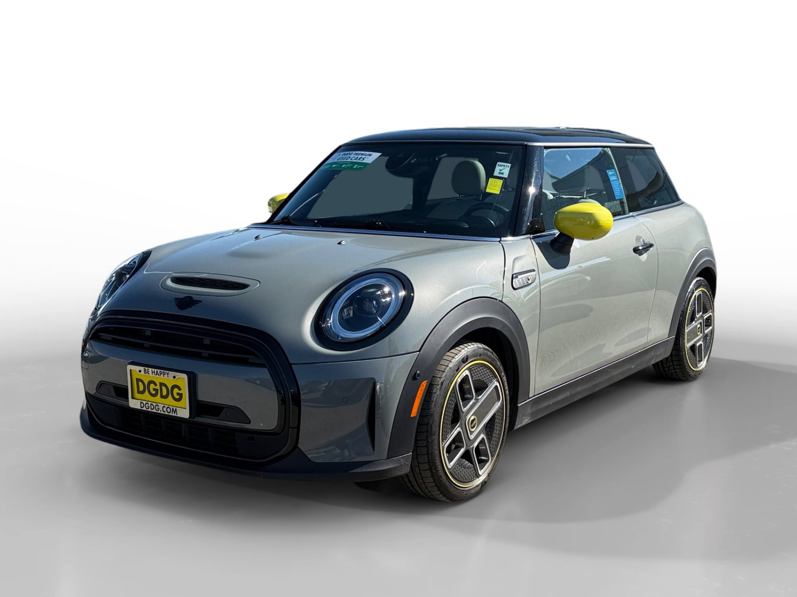 Used 2022 MINI Cooper SE image 1