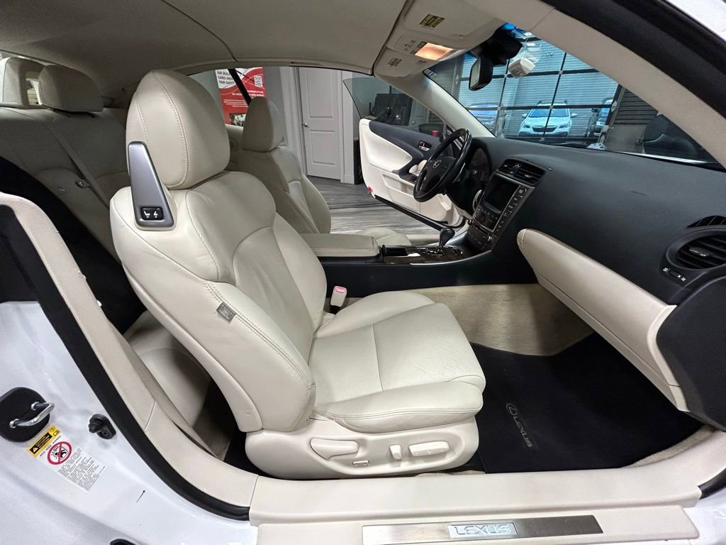 Used 2010 Lexus IS 250C RWD image 40