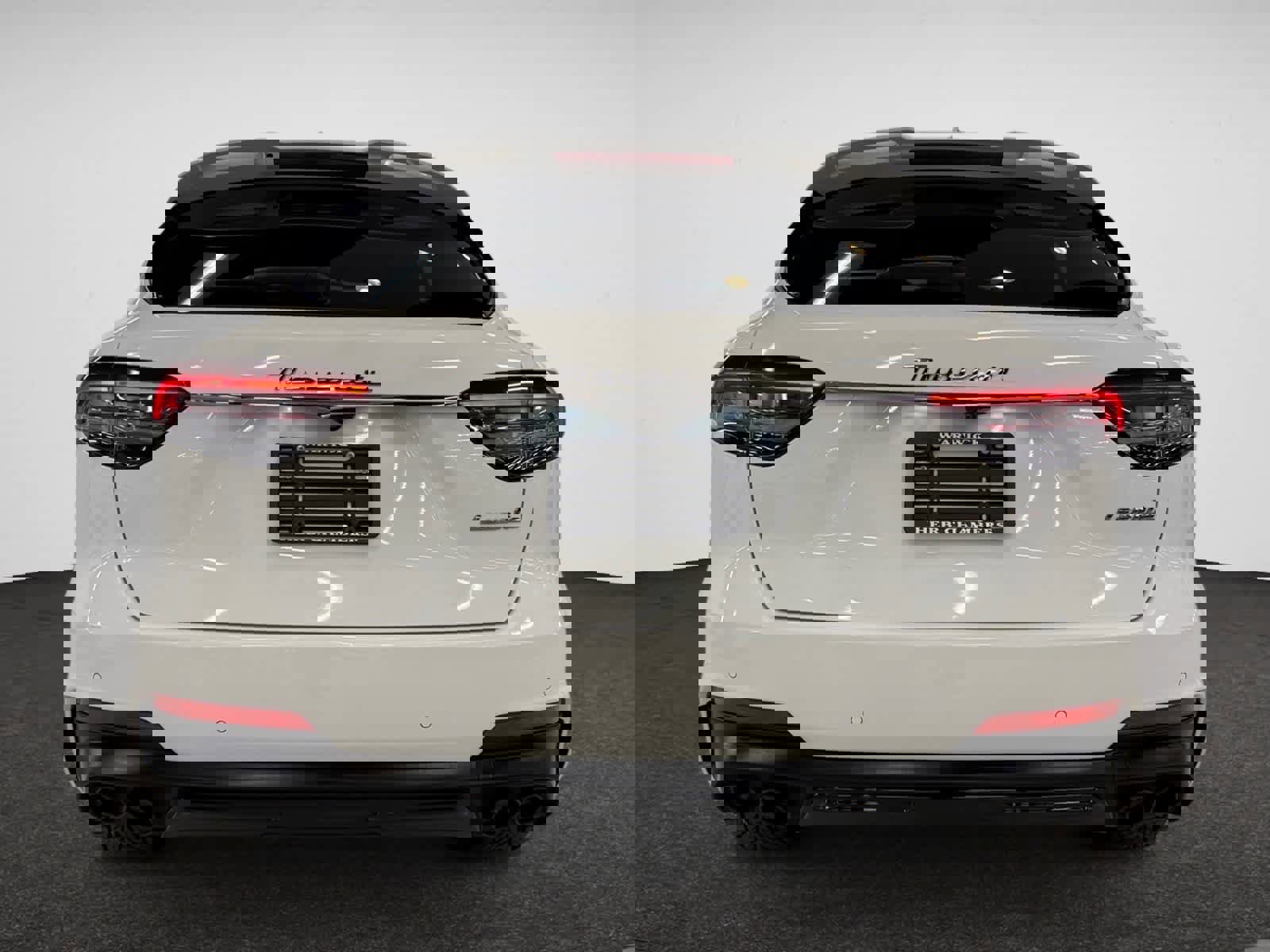 Used 2022 Maserati Levante GT image 11