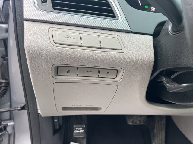 Used 2016 Hyundai Sonata SE image 19