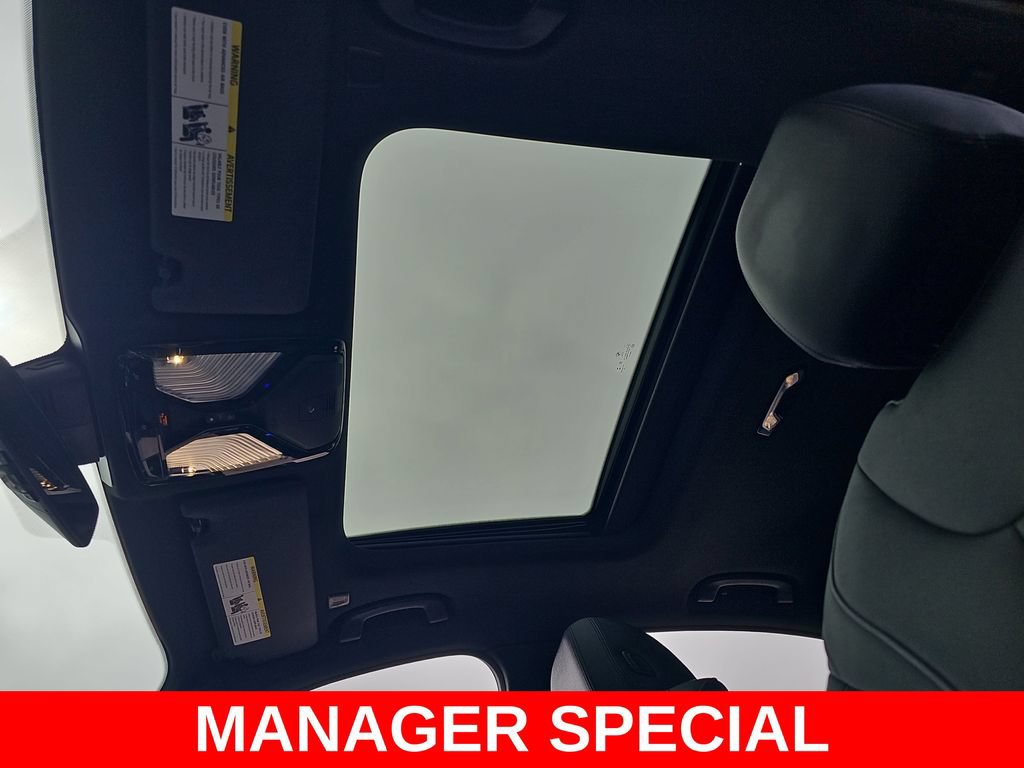 Used 2021 BMW 330i Sedan w/ Driving Assistance Package RWD image 30