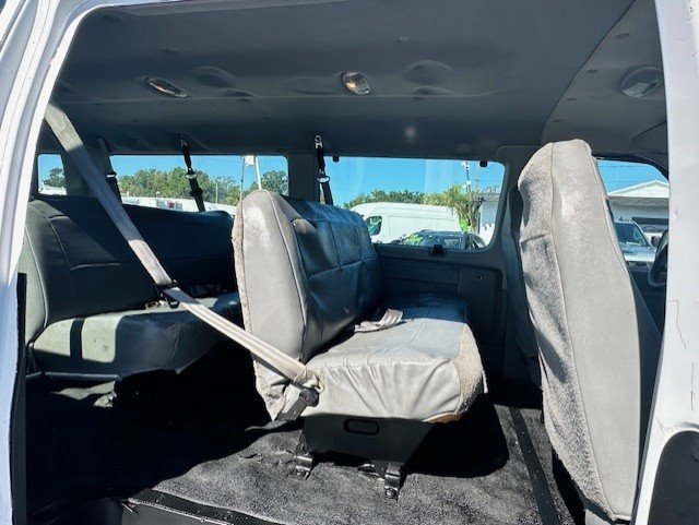 Used 2006 Ford E-350 and Econoline 350 XL image 10