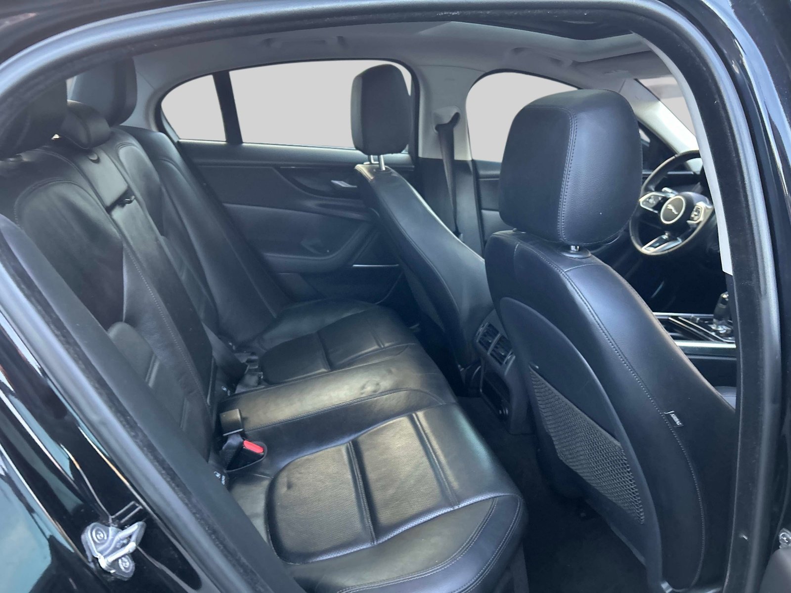 Used 2020 Jaguar XE S image 13