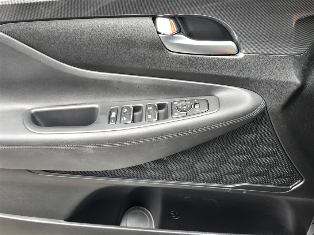 Certified 2023 Hyundai Santa Fe SE image 29