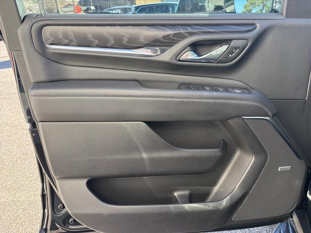 Used 2023 GMC Yukon Denali image 9