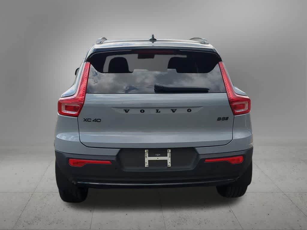New 2026 Volvo XC40 B5 Ultra w/ Protection Package Premier AWD/4WD image 5