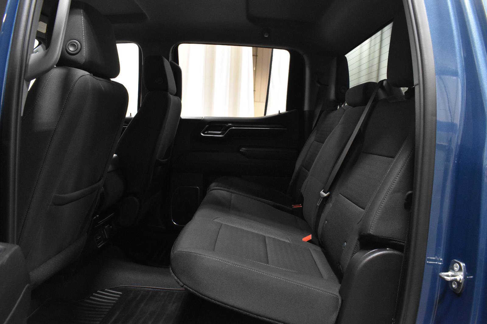 Used 2024 Chevrolet Silverado 1500 LT image 8