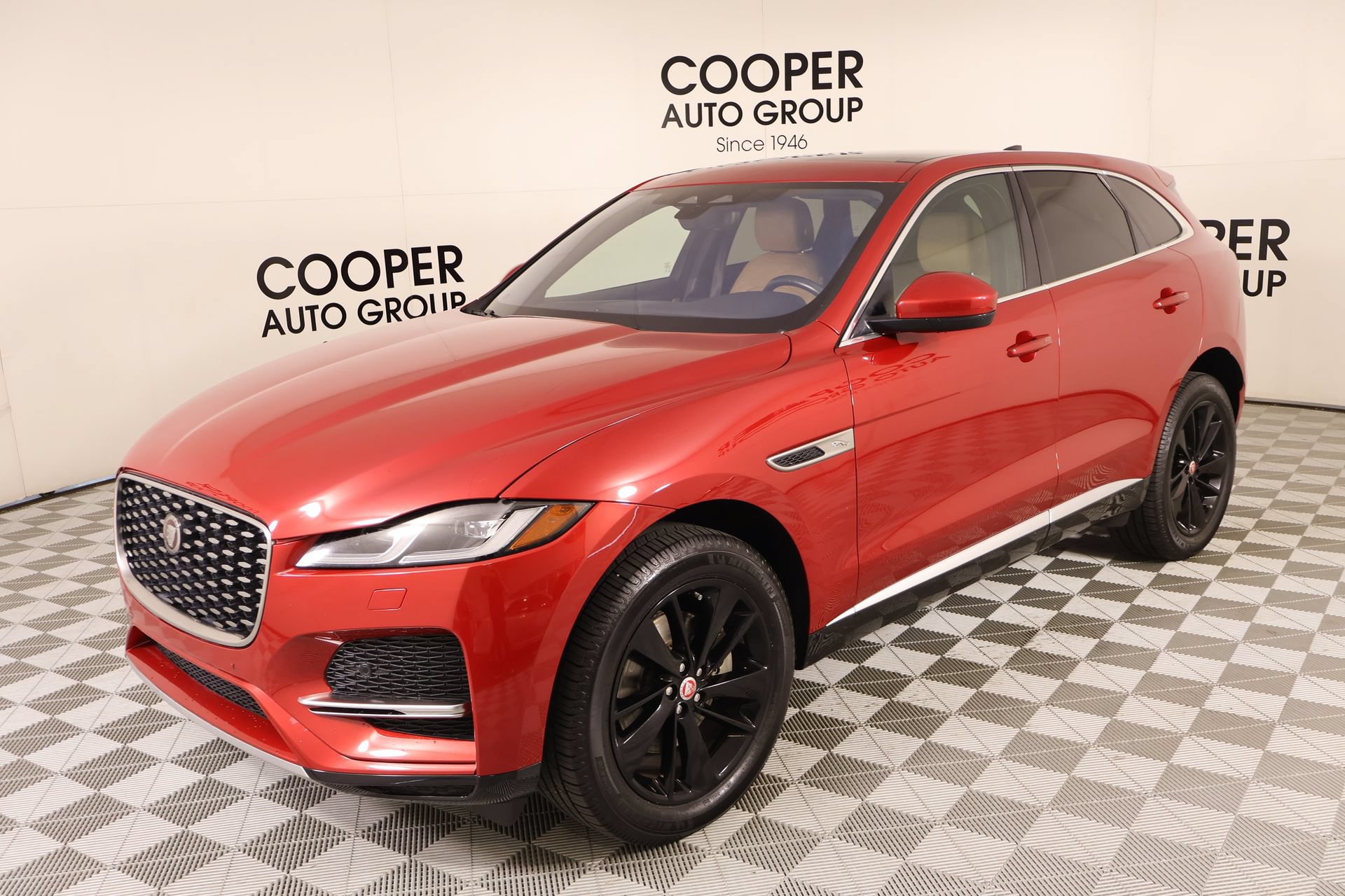 Used 2023 Jaguar F-PACE S AWD/4WD image 10