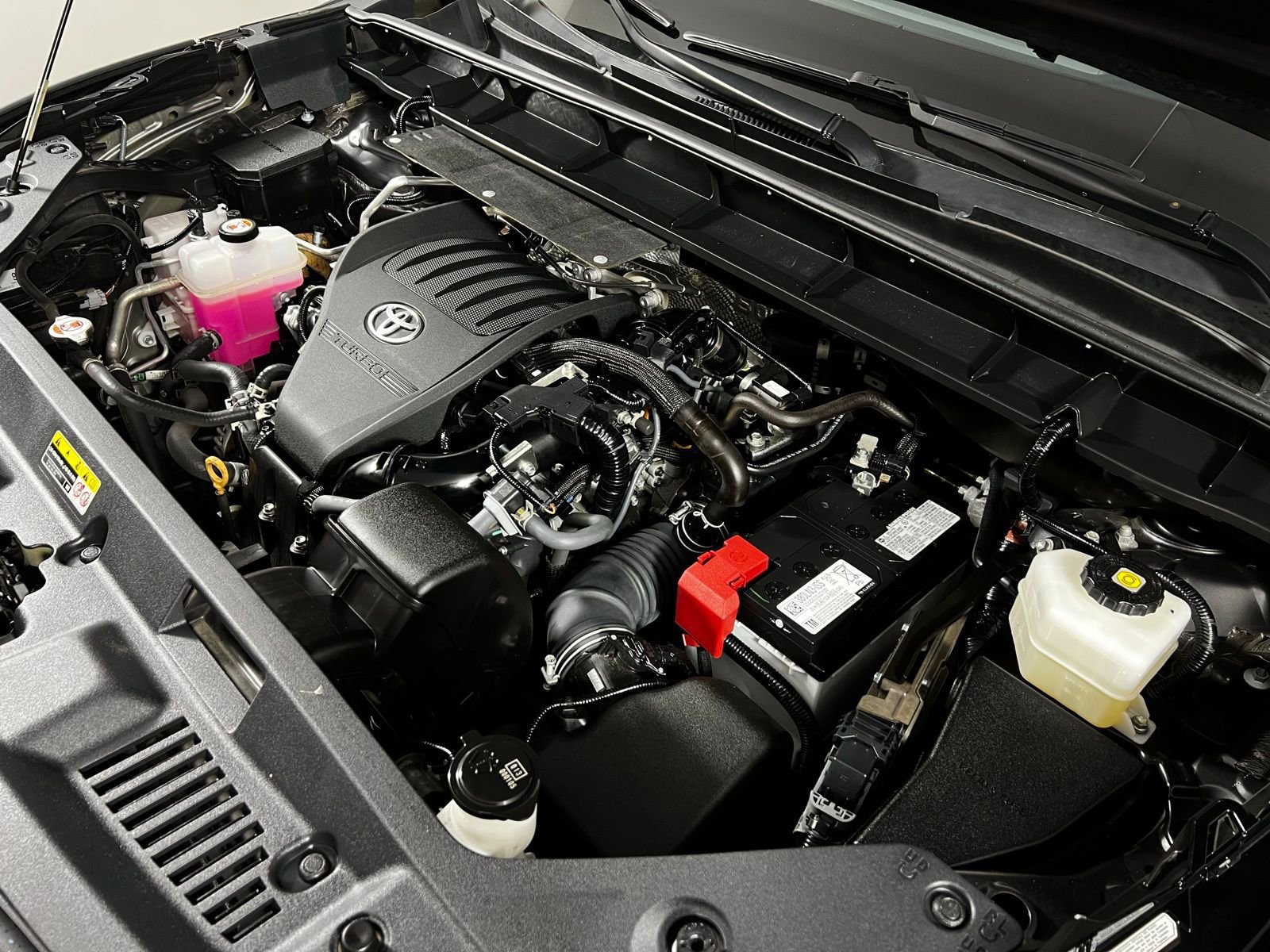 Certified 2023 Toyota Highlander XLE image 11