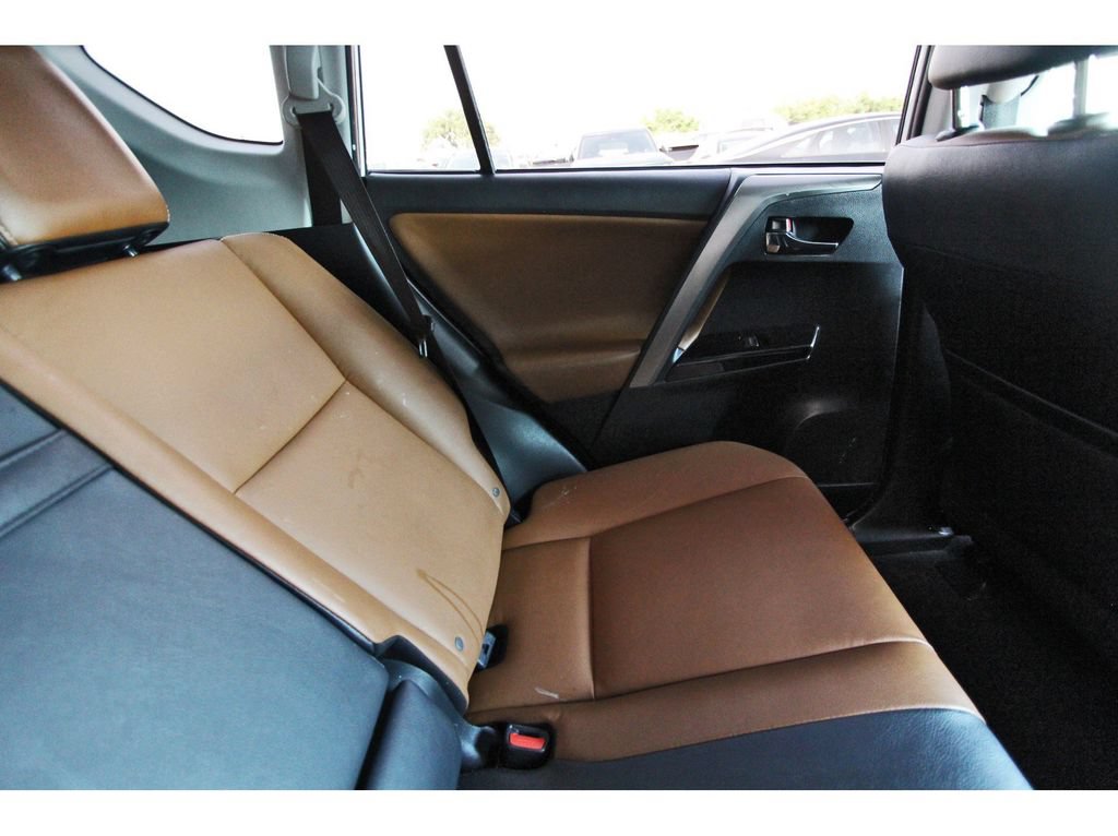Used 2018 Toyota RAV4 Limited AWD/4WD image 12