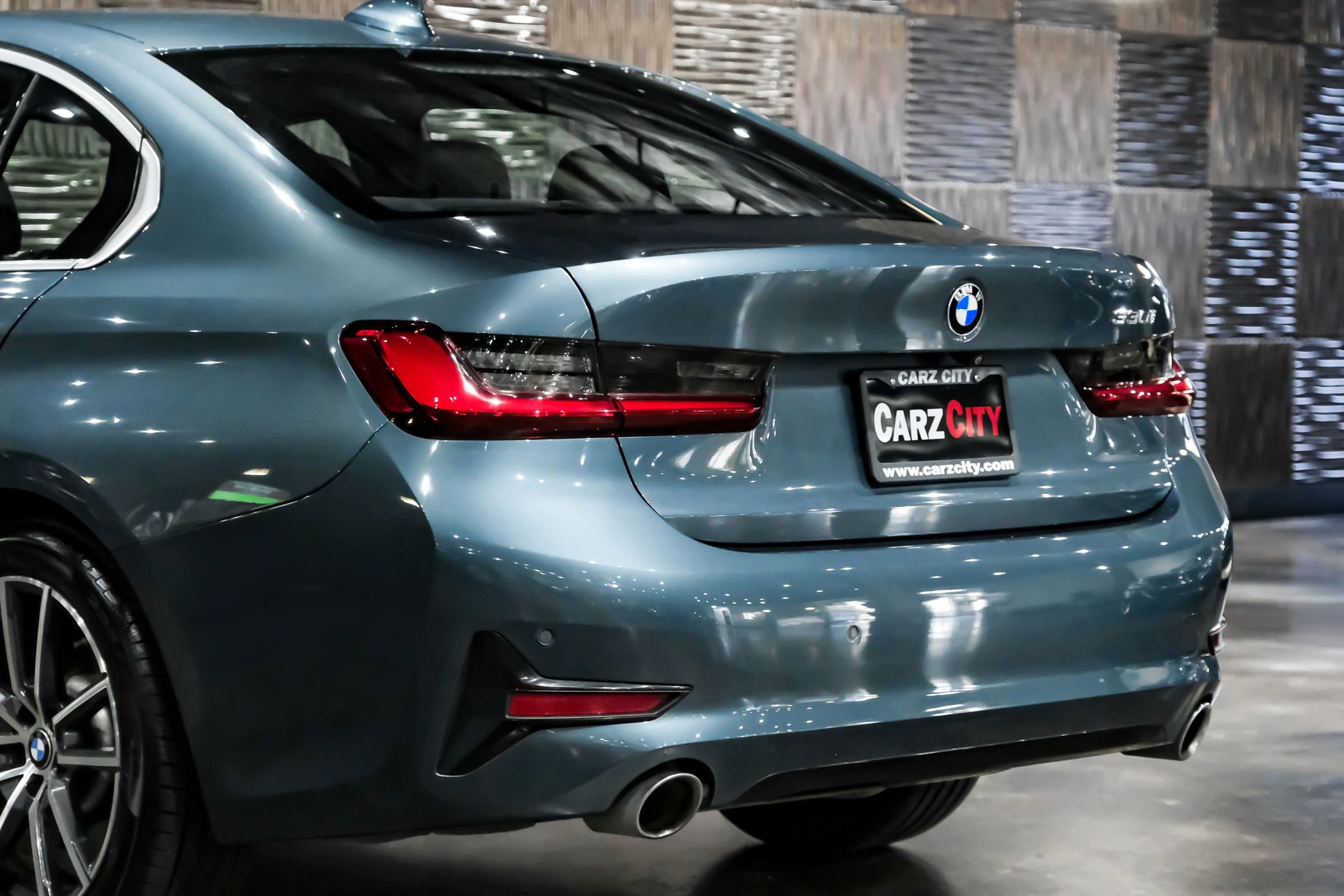 Used 2019 BMW 330i Sedan w/ Convenience Package image 14