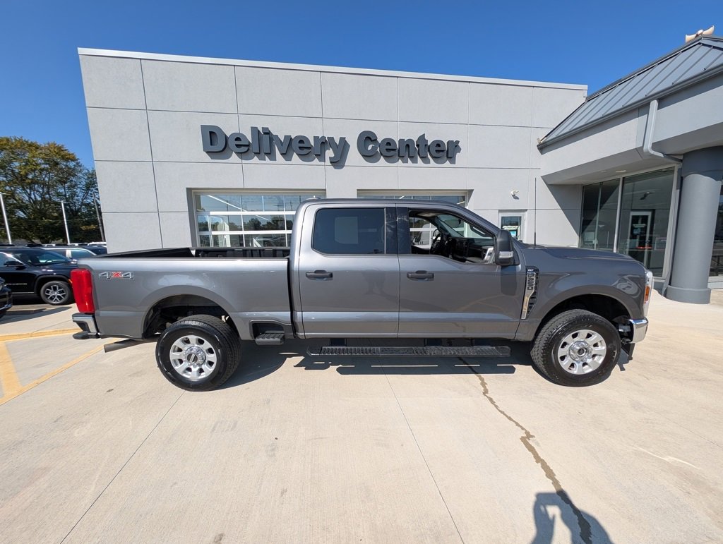 Used 2024 Ford F250 XLT image 5