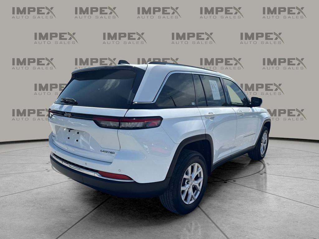 Used 2022 Jeep Grand Cherokee Limited AWD/4WD image 3