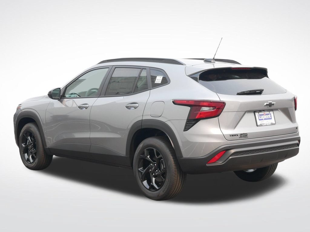 New 2026 Chevrolet Trax LT w/ Driver Confidence Package FWD image 9