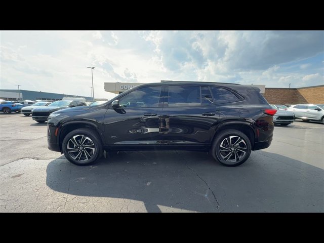 Certified 2026 Buick Enclave Sport Touring w/ Power Package AWD/4WD image 5