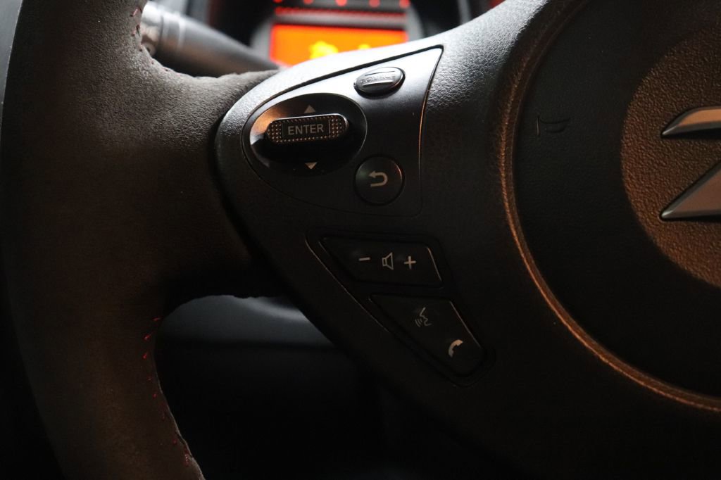 Used 2020 Nissan 370Z NISMO image 12