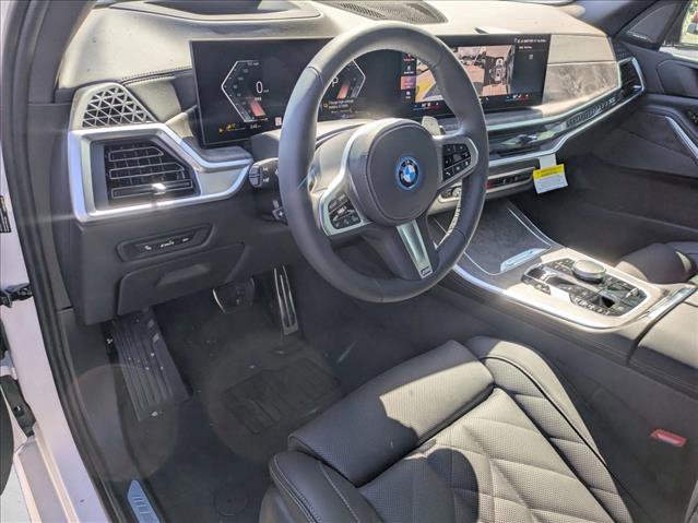 New 2026 BMW X5 xDrive50e image 7