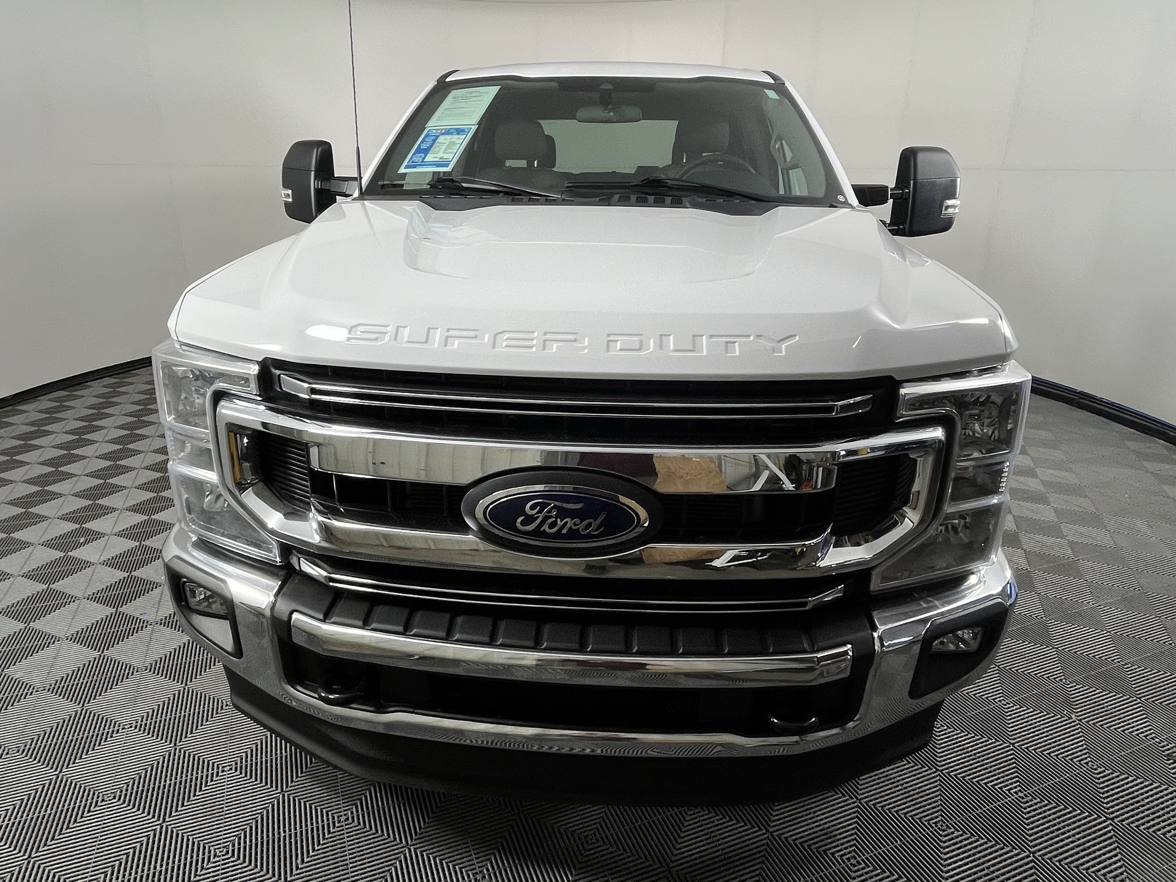 Used 2022 Ford F350 XLT w/ XLT Value Package AWD/4WD image 8