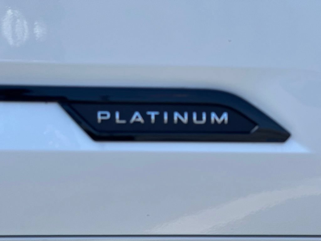 Used 2024 Toyota Tundra Platinum AWD/4WD image 14