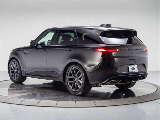 Used 2025 Land Rover Range Rover Sport SE image 3