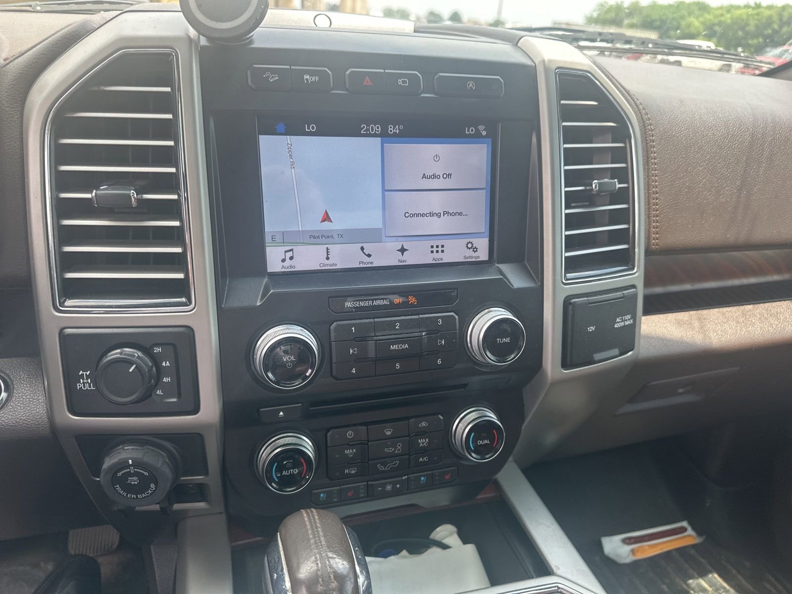 Used 2018 Ford F150 King Ranch w/ Equipment Group 601A Luxury AWD/4WD image 13