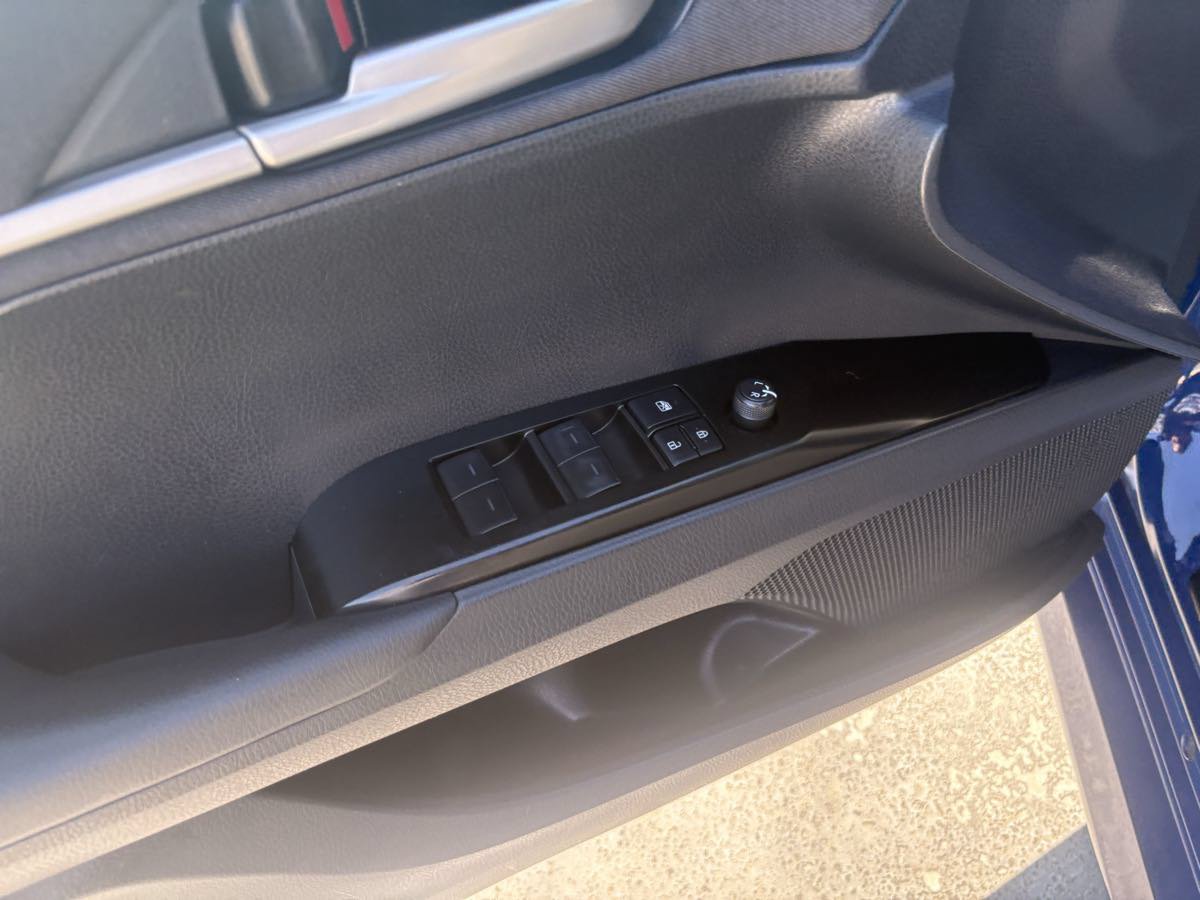 Used 2025 Toyota Camry LE FWD image 20