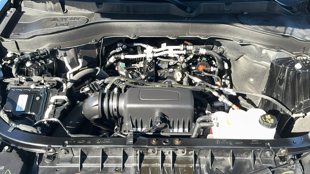 Certified 2023 Ford Explorer XLT RWD image 22