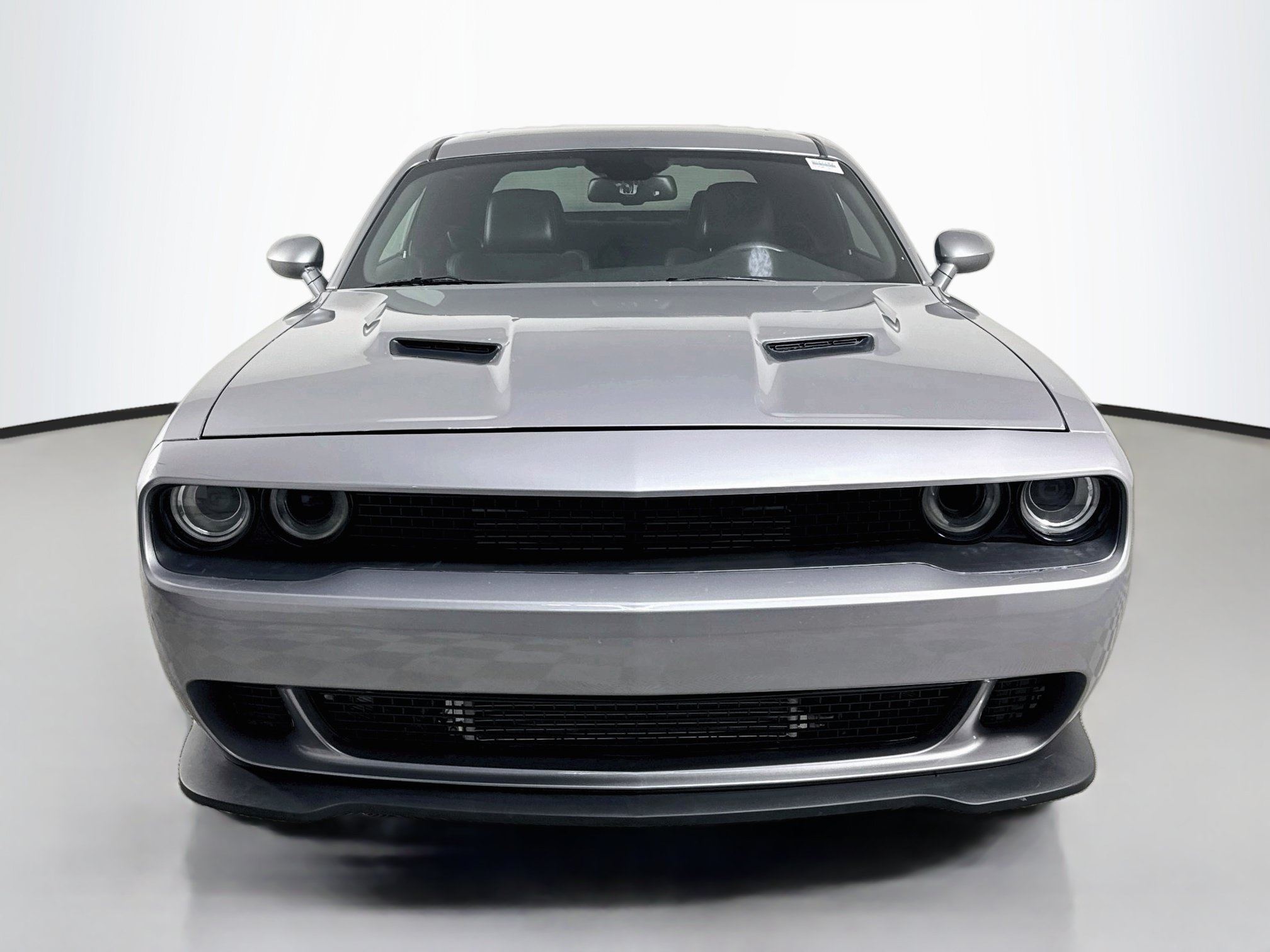 Used 2016 Dodge Challenger R/T Scat Pack w/ Leather Interior Group RWD image 2