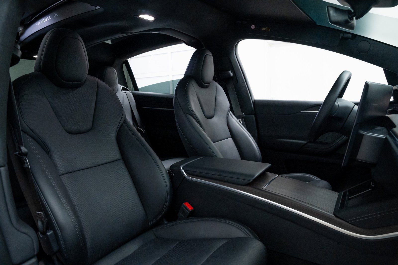 Used 2025 Tesla Model X image 23